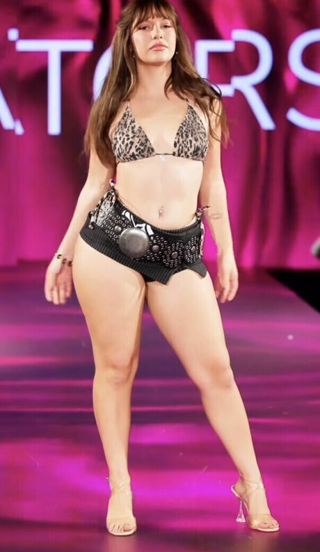 Amariah Morales nude star gallery