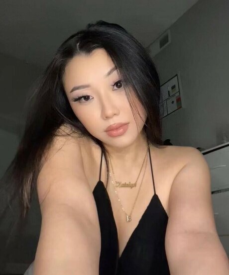 Katelyn Young model art galleries