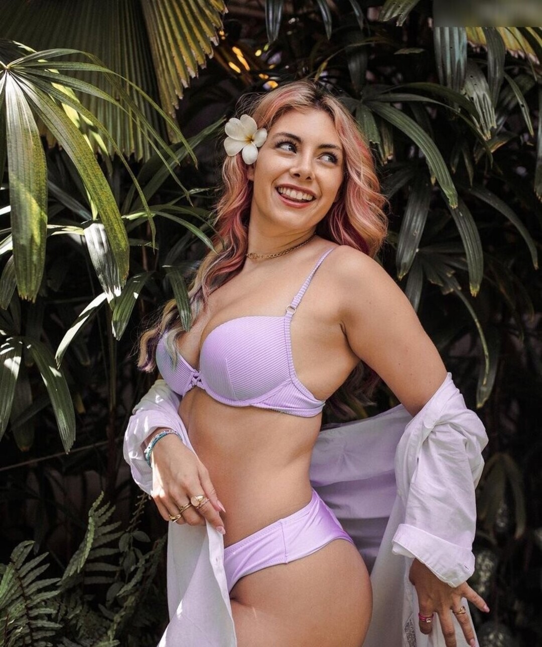 Chany Dakota erotic model photo