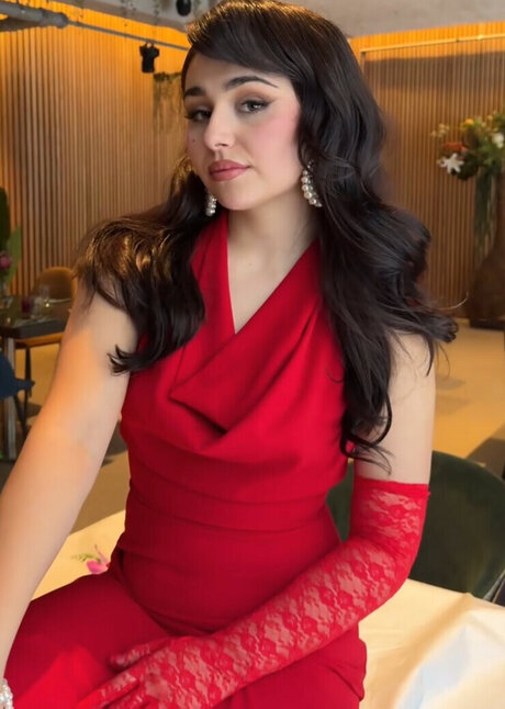 Alessandra Mele exclusive star pic