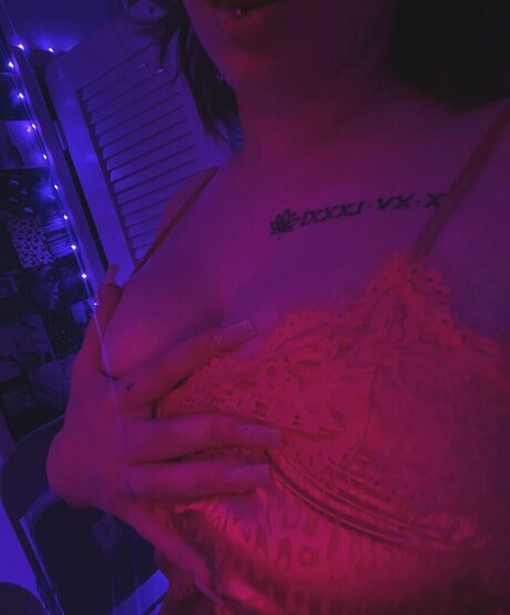 Caiidenn pornstar high quality img