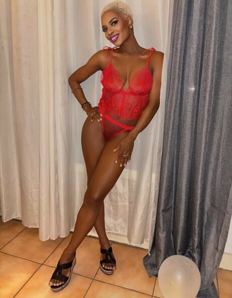 fsemelagne best actress pics