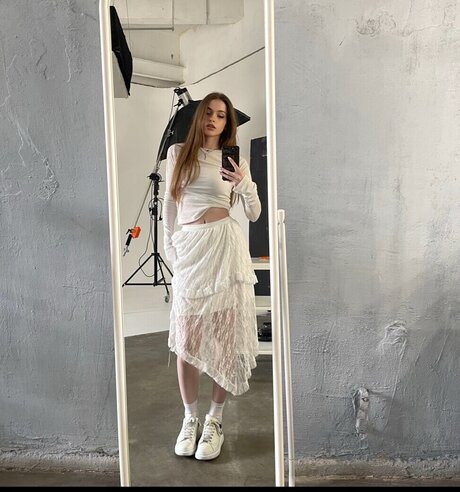 sosihue naked model photos