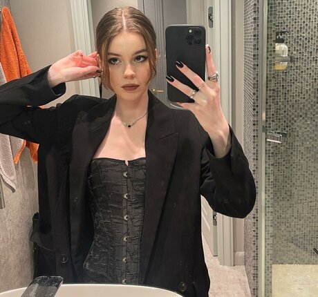 sosihue pornstar erotic images