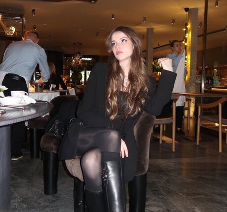 sosihue nude star photo