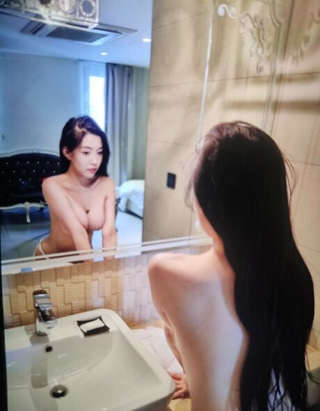 Bare hana model naked gallery