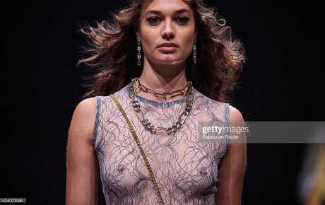 Sarah Posch adult star pic