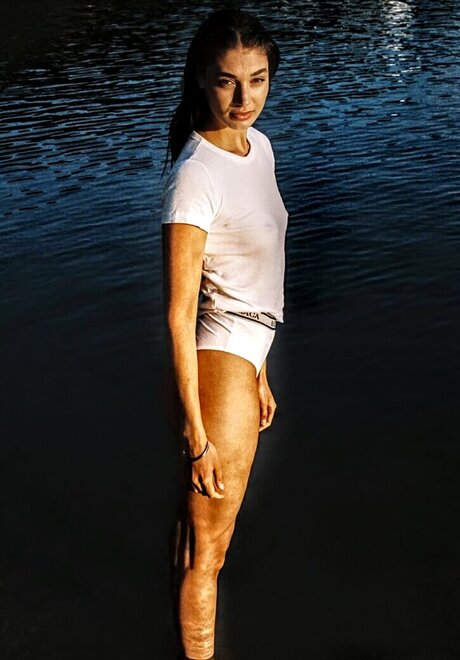 Sarah Posch star nudes gallery