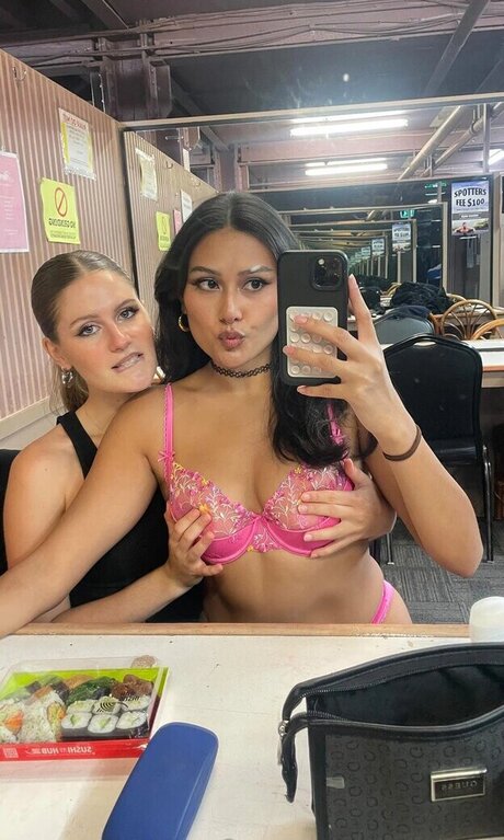 lesbian feet onlyfans beautiful pics