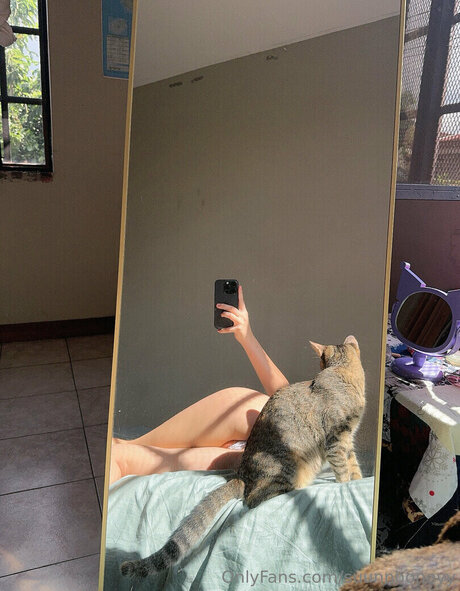 Suunnhoneyy model exclusive picture