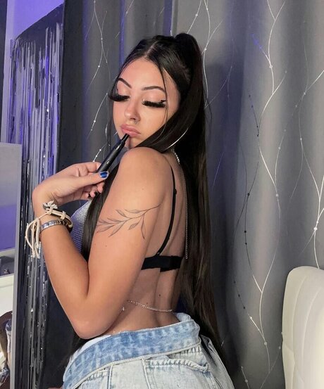 Luna Bufo xxx actress image