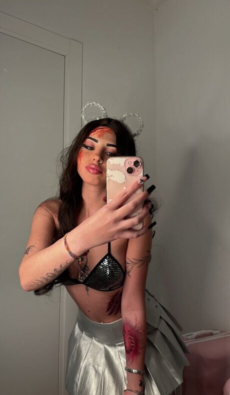 Luna Bufo hd actress pictures