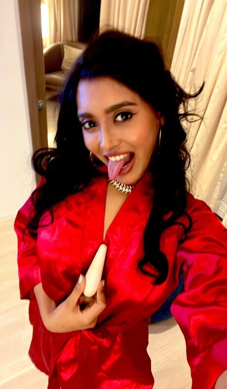 Thea D suuza star exclusive picture