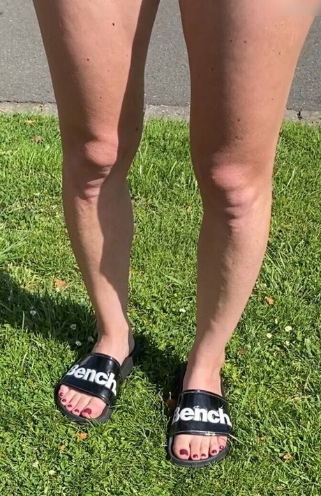 Diskussion Mahluna model art picture