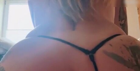 Etwas neugierig model nude picture