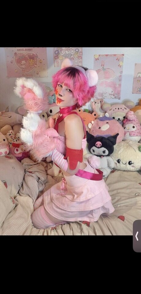 Strawbabyboy sexy actress picture