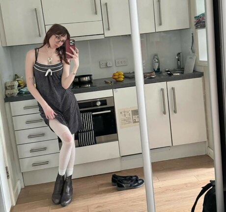 Licetown pretty model img