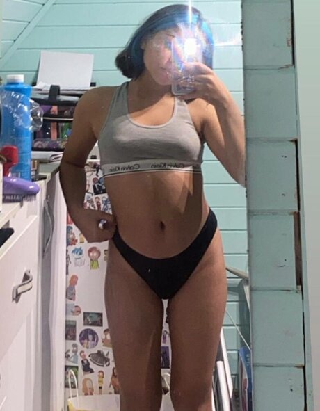 Yashankulova model hot photo