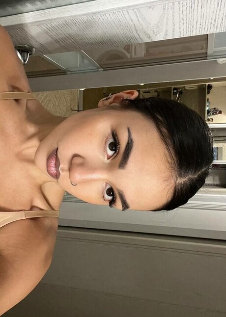 Yashankulova pornstar erotic picture