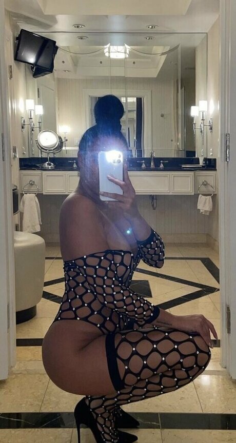 cubanmammii model hot archive