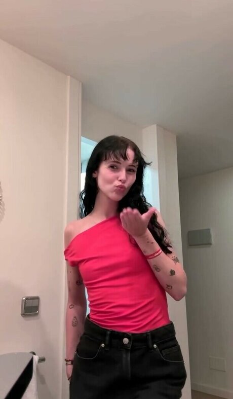 Holly Laing pornstar erotic picture