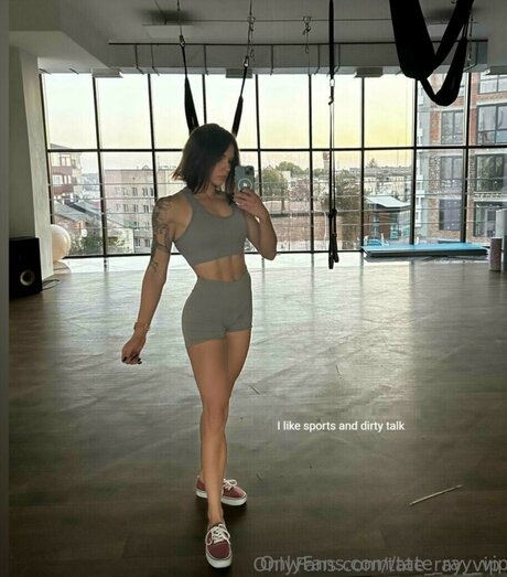 Tate ray sexy pornstar pic