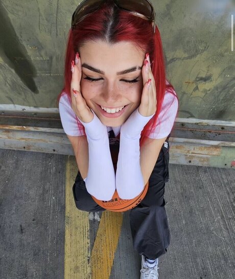 anna gazanis pretty star photo