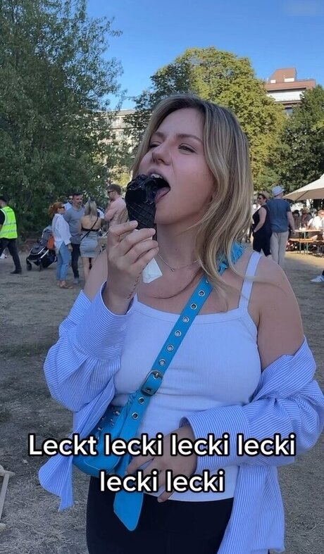 pussy spreading onlyfans hot sex galleries