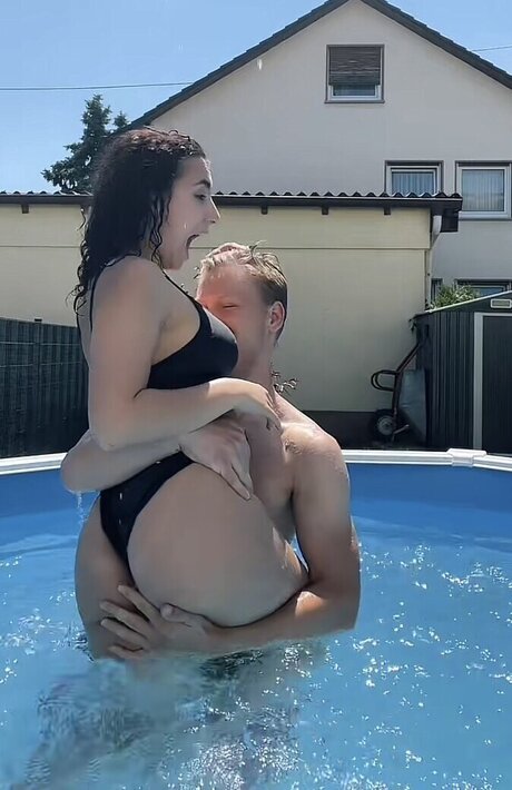 Joanachlips nudes model pic