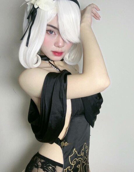 Niken Andalusi model perfect pics