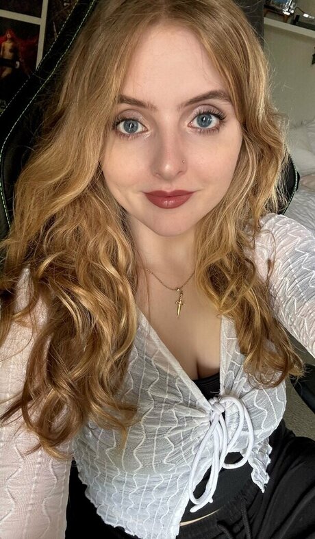 mature squirt onlyfans beautiful naked image