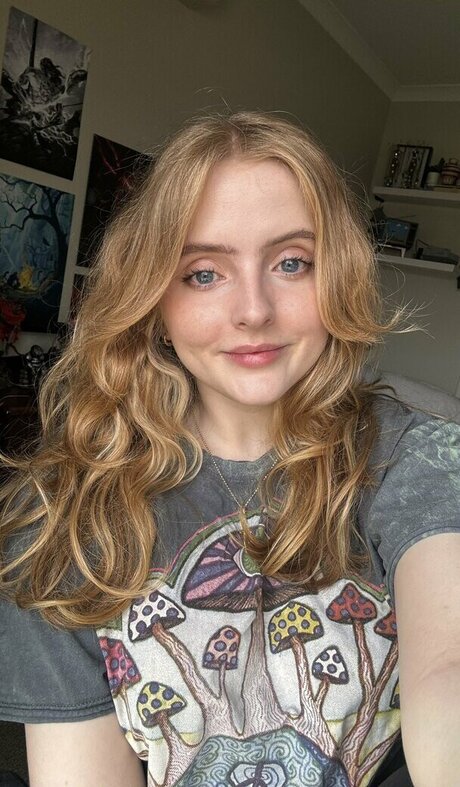 Krysttl star art gallery