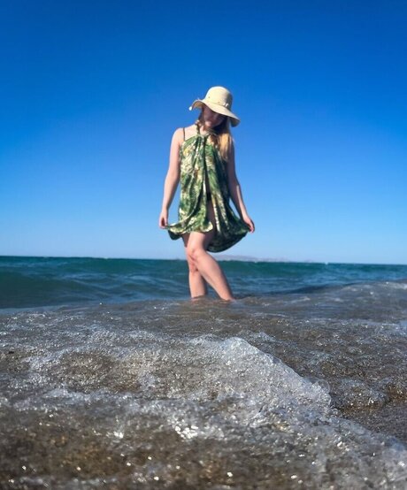 Katazuri nude model picture