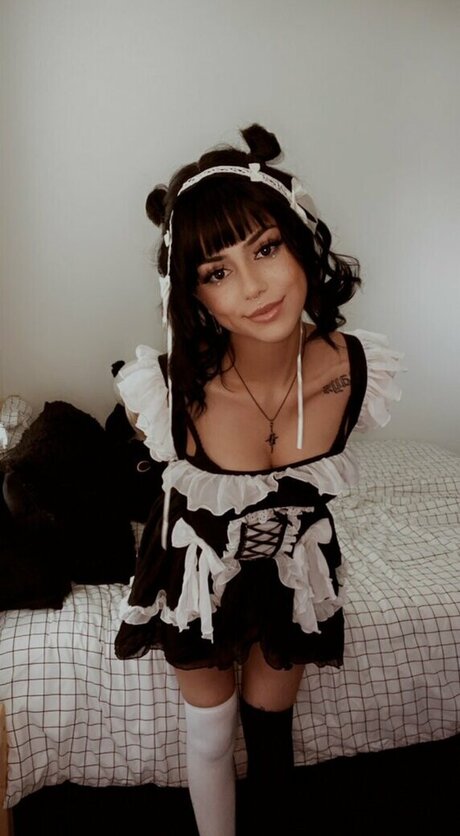 Ne0nprincess perfect actress picture