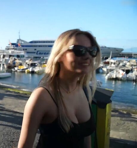 Snipsska nudes star pictures