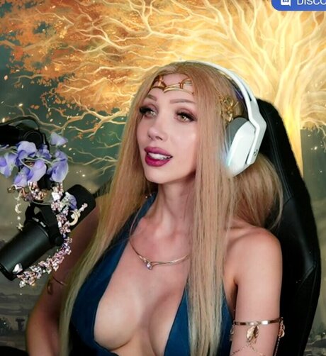 girlfriend onlyfans hd image