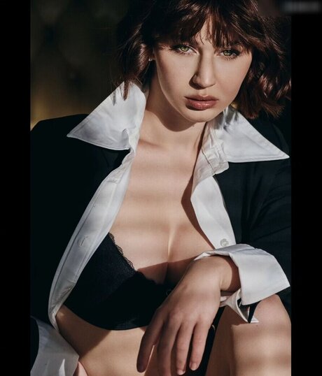 Sophie N ther free model image