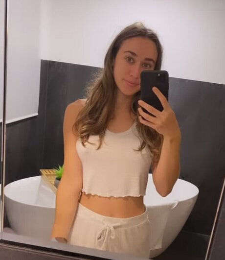 18 year old onlyfans sexy nudes picture