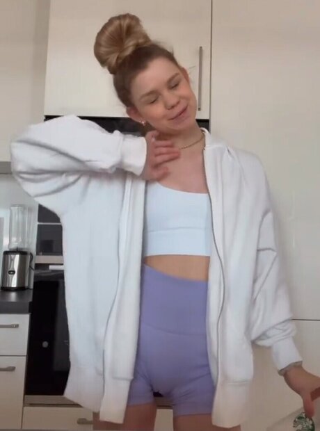 beautiful babe onlyfans hot porn image