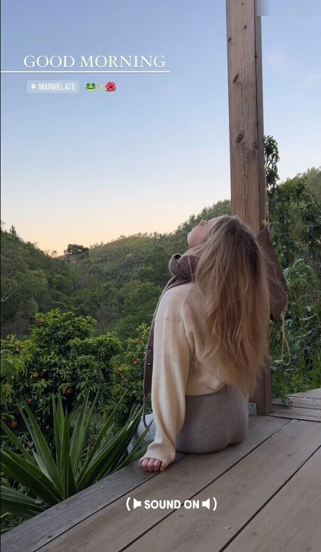 Lea Peach star perfect pictures