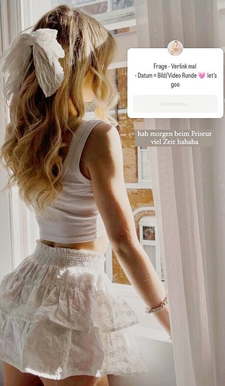 Lea Peach top pornstar pics