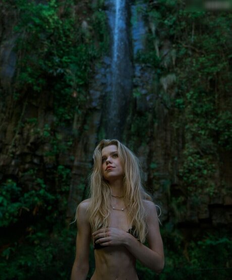 Lea Peach top star pics