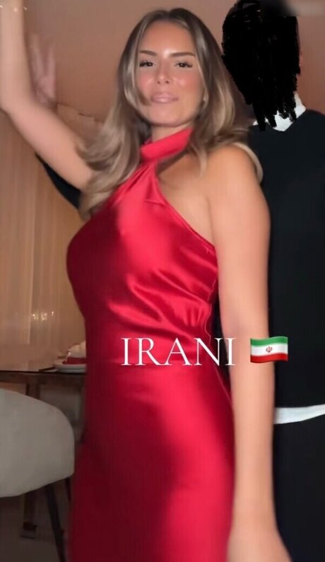 Jasmin Azizam model pretty img