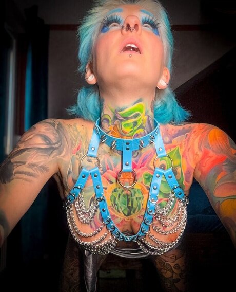 Therealcherryqueen model naked pictures