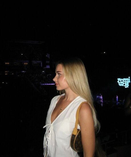 Lili Hamann nude pornstar pictures