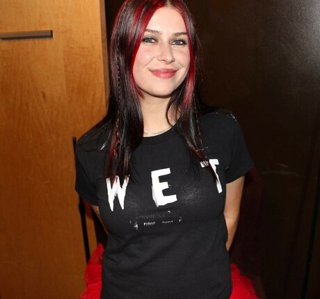 Carly McLellan model pornographic galleries