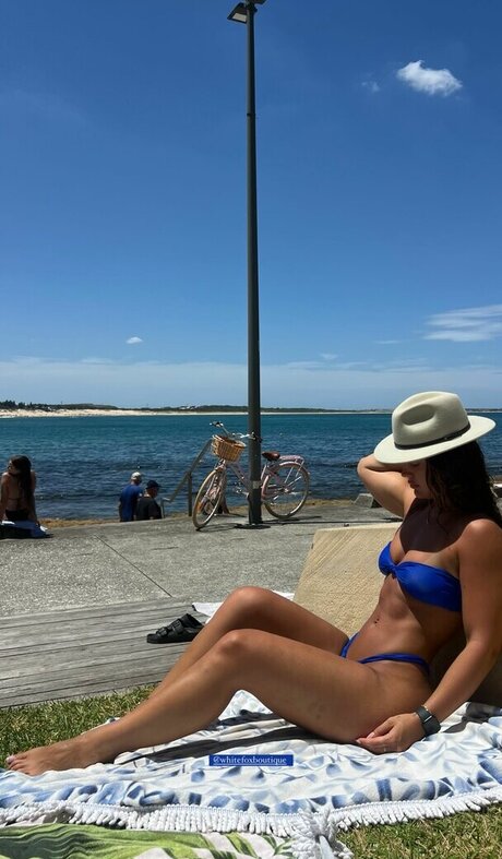 Kelsie Faith Thomas pornstar adult galleries