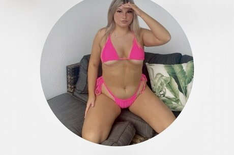 yourfavouritebrunette18 xxx star img