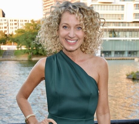 Aline von Drateln model nice photos