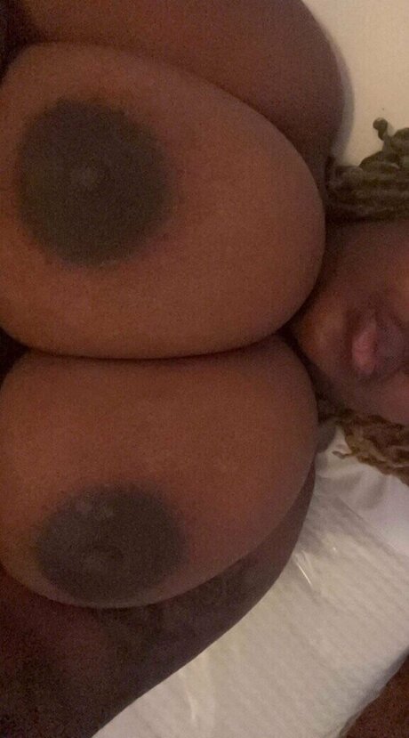 Kissmykittkatt exclusive model archive